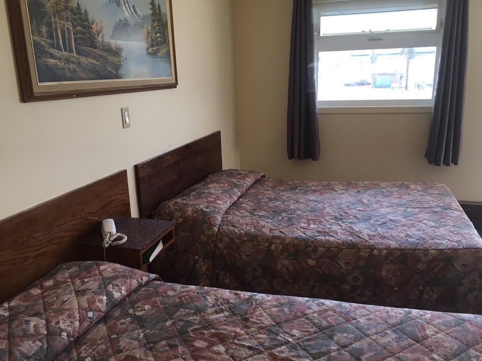 Northern Lites Motel Yellowknife Exterior foto