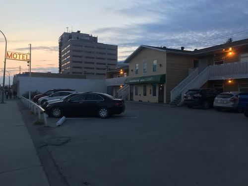 Northern Lites Motel Yellowknife Exterior foto